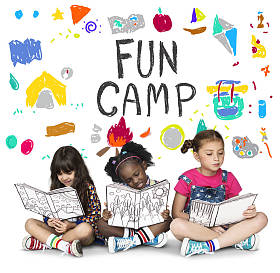 看书的女孩图片