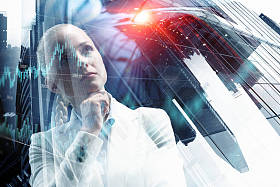 周到的商务小姐图片