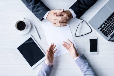 商人們正在討論