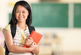 女学生用书照片