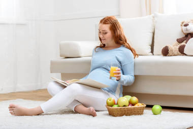 懷孕的女人讀的書(shū)