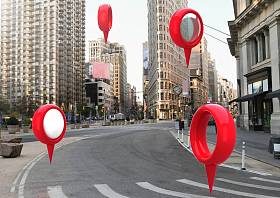 城市与红色位置指针  图片