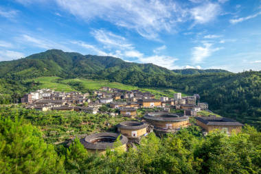初溪土樓群集在中國(guó)福建的鳥瞰圖