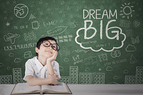 小女孩看着梦想大文本