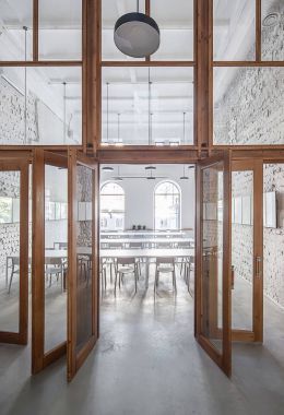 Loft 風格的咖啡廳