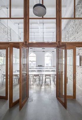 Loft 风格的咖啡厅