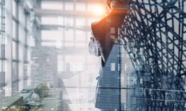 現(xiàn)代商業(yè)的生活方式?；旌厦襟w