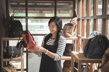 亞洲女性質(zhì)量控制檢查