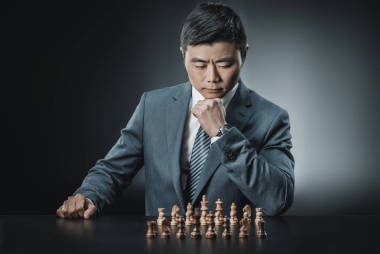 亞洲商人和國際象棋件
