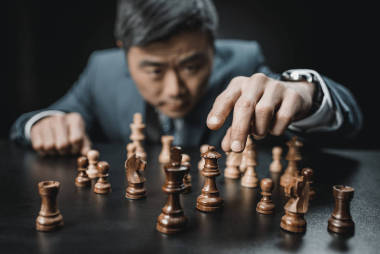 亞洲商人下棋