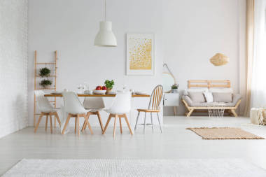 在阁楼的用餐空间照片