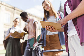 多元文化学生用书图片