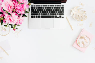 家庭辦公室辦公桌圖片