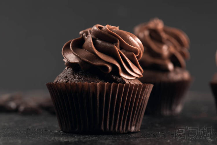 甜甜的巧克力杯子蛋糕