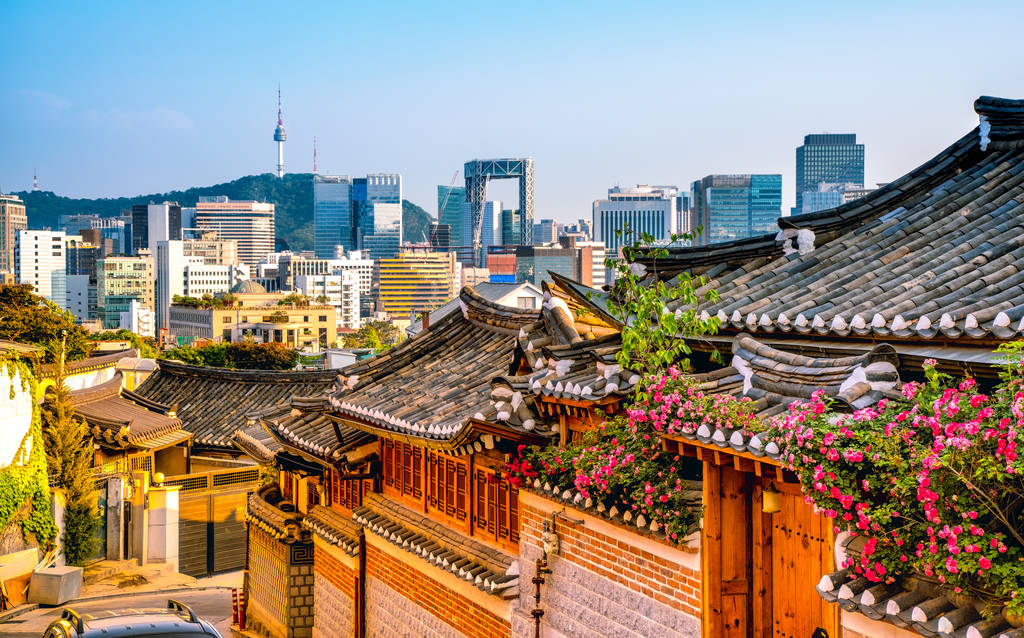 传统的韩国风格的建筑,在首尔北村韩屋村 传统的韩国风格的建筑,在首尔北村韩屋村
