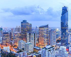 曼谷金融区、 商务楼和购物中心在东南