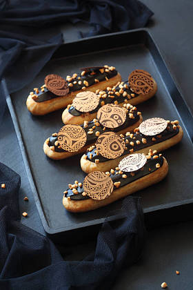 Calamelized 的果仁巧克力泡芙