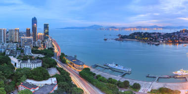 厦门鼓浪屿、 鹭江道和世茂海峡大厦