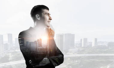 他想得很遠(yuǎn)?；旌厦襟w