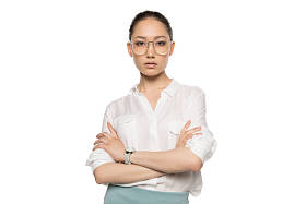 华丽的亚裔女子，在眼镜