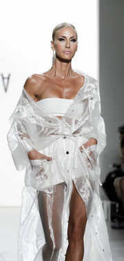 恰拉舍凯尔走跑道