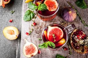 秋季和冬季的热红酒图片