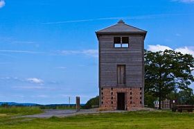 石灰墙与塔详细图片