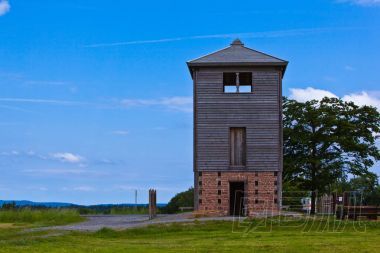 石灰墻與塔詳細(xì)圖片