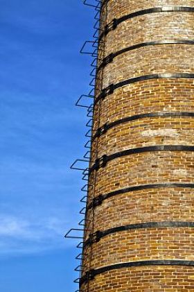 老建筑烟囱