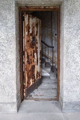 埃利斯岛被遗弃精神病专科医院内部房间