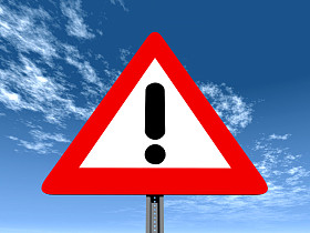 前方有警告标志危险图片