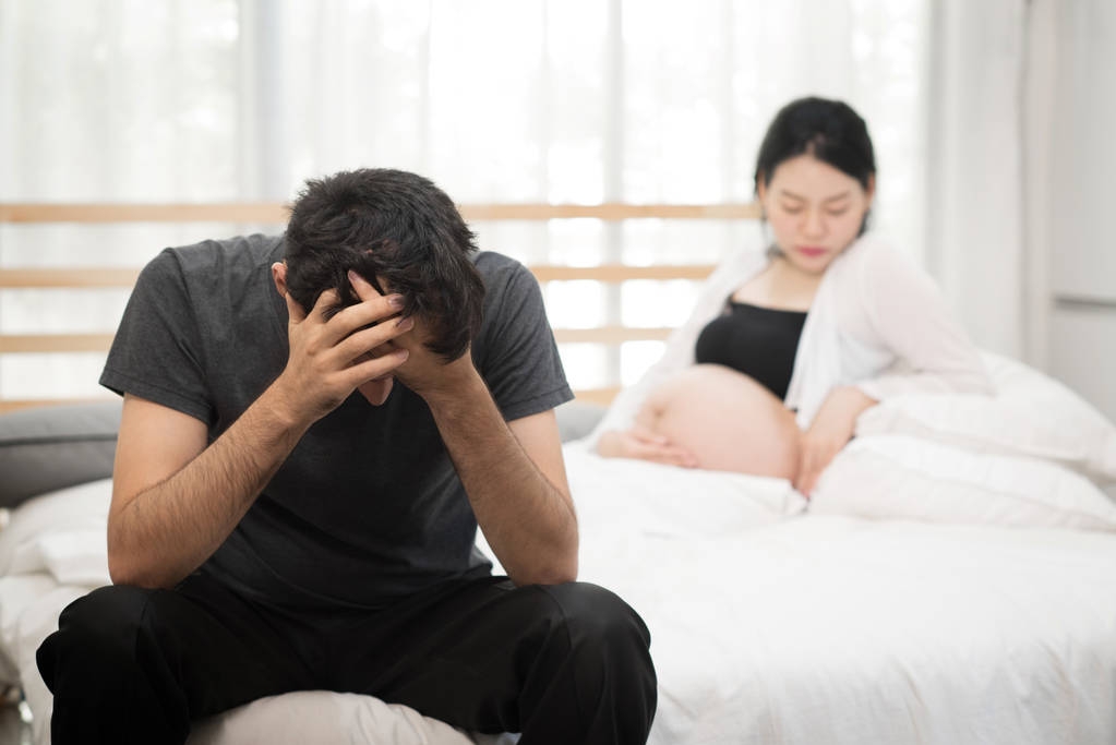 年轻夫妇有问题