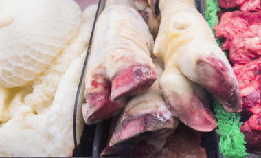 猪的脚和牛肚照片