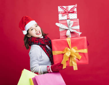 幸福的女人買圣誕禮物