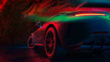 現(xiàn)代汽車都在工作室