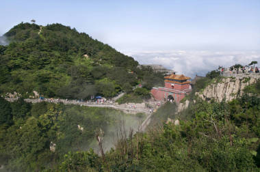 大山山頂南天門