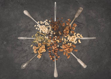 什錦的堅(jiān)果的勺子