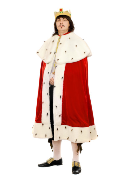 在皇家服装的年轻人