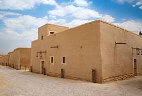 老城市 Diriyah 的街道