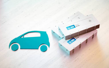 鋰離子電動車電池概念。汽車符號與 Ev 電池
