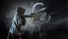 欧元货币下跌。混合媒体图片