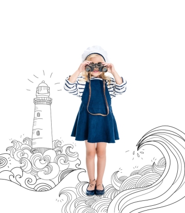 儿童举行双筒望远镜图片