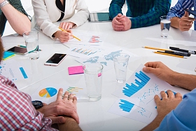 团队的人一起工作