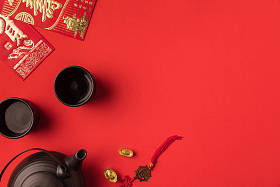 东方装饰品和茶具照片