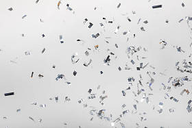 下落的银色五彩纸屑片断