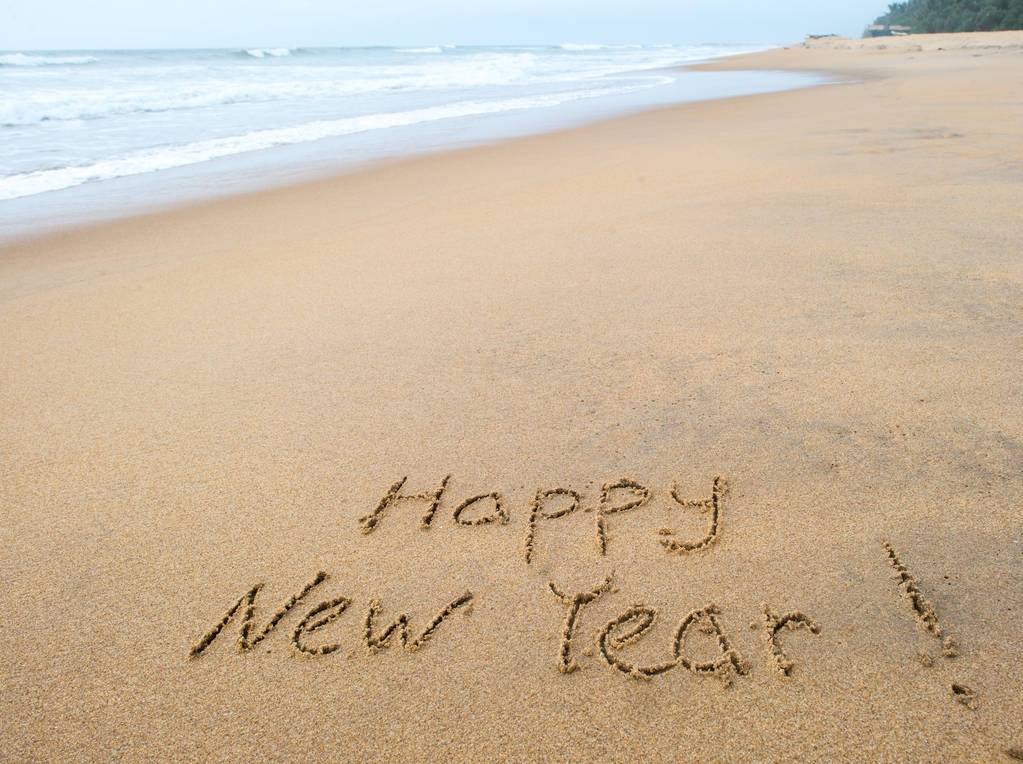 海滩新年标志