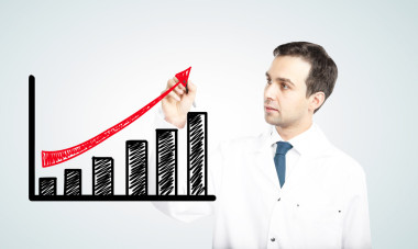 医生绘图利润照片