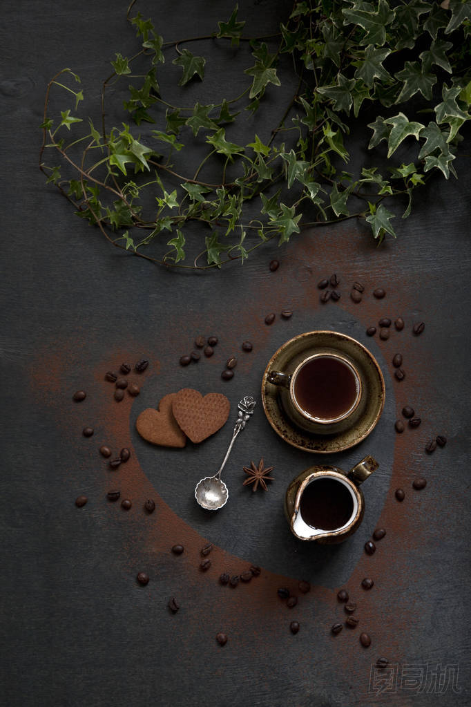 咖啡和姜餅餅干