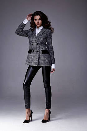 性感美丽的女人时尚的模特长黑发的头发自然 ma