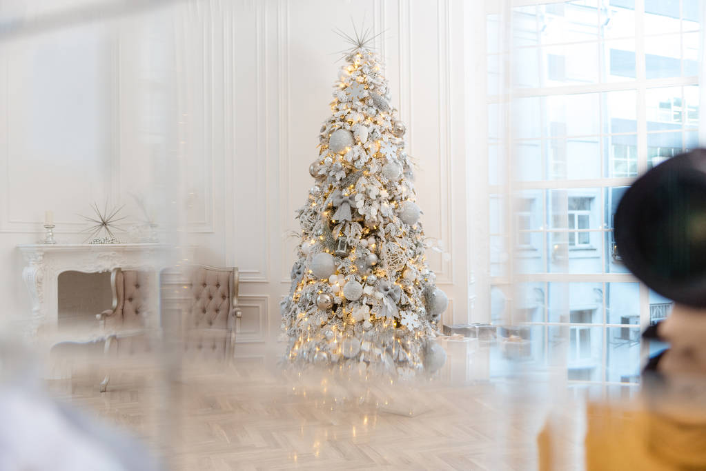 金色圣诞背景装饰树